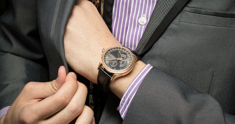 На какой руке нужно носить часы мужчинам и женщинам