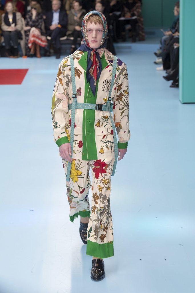Мужской лук от Gucci, цветной платок в стиле русских бабушек