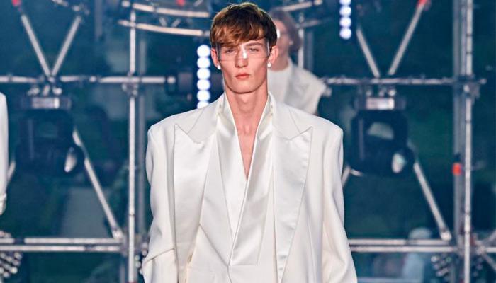 подиум балмэйн