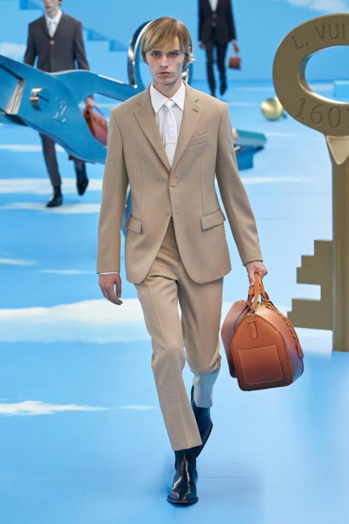 стильный костюм от Louis Vuitton